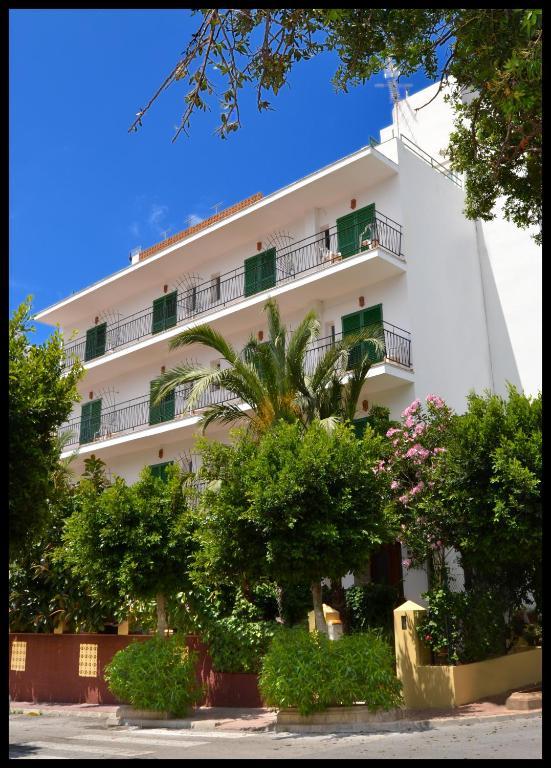Hostal Valencia Sant Antoni de Portmany Esterno foto