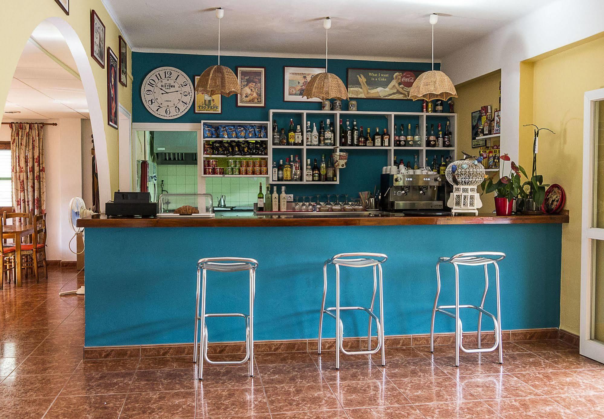 Hostal Valencia Sant Antoni de Portmany Esterno foto