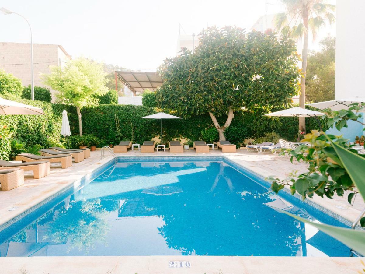 Hostal Valencia Sant Antoni de Portmany Esterno foto